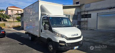 Iveco daily 2.3 gemellato 3 posti
