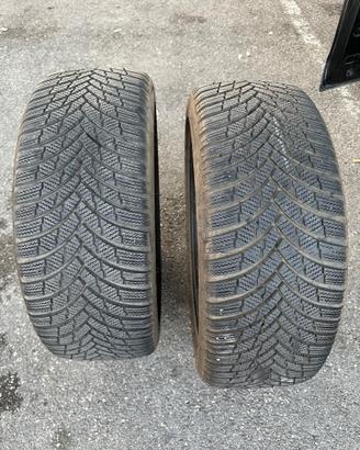 Gomme 225/45 19
