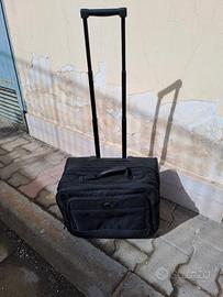 mini bagaglio da viaggio