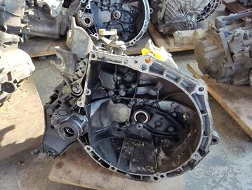 Cambio PEUGEOT 207 1400cc HDI del 2006
