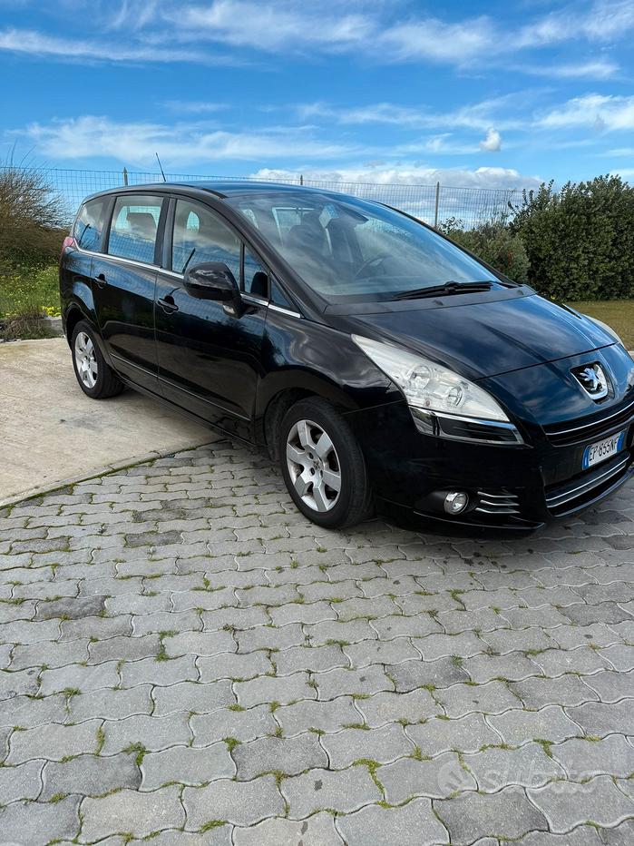Peugeot 5008 1.6 HDi 7 posti