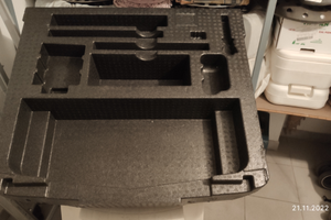 Gj32-19g381-aa cassetto portaoggetti baule range r