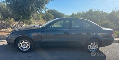 RICAMBI MERCEDES E220 CDI
