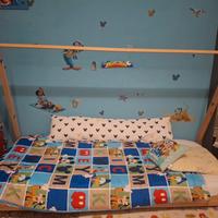 letto a terra con materazzo semi nuovo