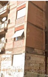 Cantina 5 mq Via a.severo( FOTO PALAZZO)