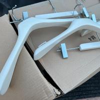 Attaccapanni donna in legno