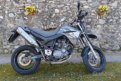 Yamaha XT660X