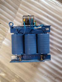 autotrasformatore 380 220 trifase