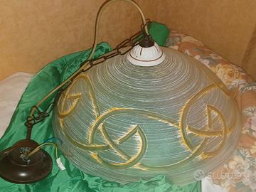 Cucina, frigorifero, lampadari