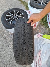 Gomme invernali e cerchi in lega
