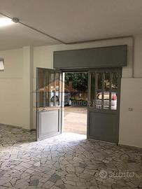 Deposito in Via Carlo Poerio