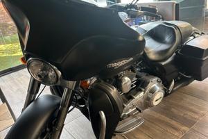 Harley Davidson ELectra Glide FHLX