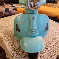 Mini vespa Piaggio per bambini a batteria