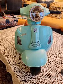 Mini vespa Piaggio per bambini a batteria