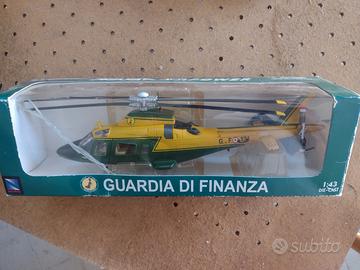 Elicottero in miniatura da esposizione 