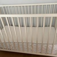 Lettino praticamente nuovo con tutti gli accessori