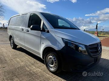 Mercedes Benz VITO 111 CDI LONG SI PERMUTE