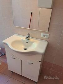 Mobile bagno con specchio