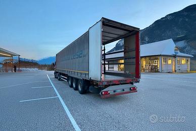 Semirimorchio Viberti con buca coils