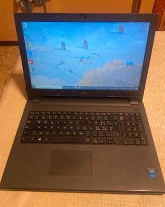 Un computer Dell Core i3