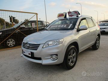 Toyota RAV 4 RAV4 2.2 D-4D 150 CV Lounge