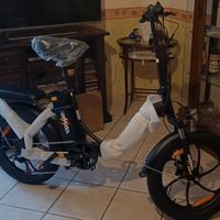 Bicicletta elettrica nuova 