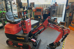 Escavatore mai usato 6,5qli