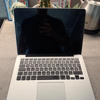 MacBook Pro Retina 13” Early 2015 – i5 2.7GHz – 8G