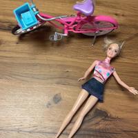 Barbie in bicicletta