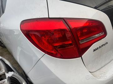 Fanale posteriore sinistro opel Meriva B anno 2010