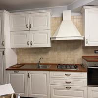 Cucina mai usata completa di elettrodomestici