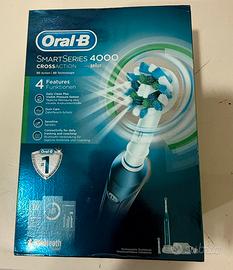 Spazzolino elettrico oral b