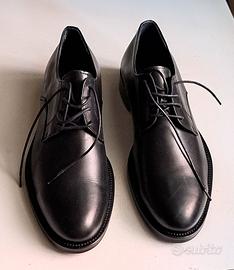 Scarpe eleganti uomo in pelle nera