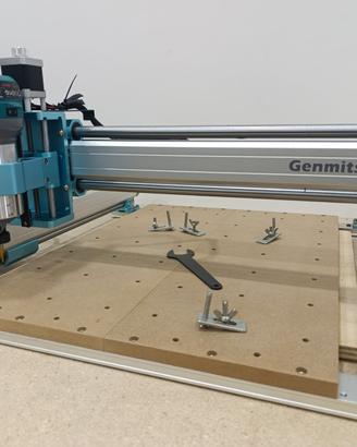 Genmitsu 4040-PRO CNC con mandrino Katsu 710W