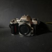 Nikon F80 - corpo macchina 35mm