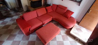 Divano Dondi Penisola con Pouf