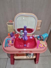 Toeletta con specchio illuminato a LED, musica ect