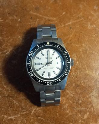 Orologio assemblato 