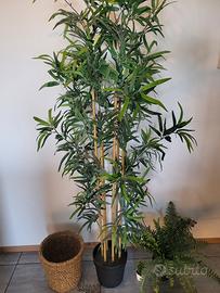 3 piante finte IKEA + statua cervo IKEA