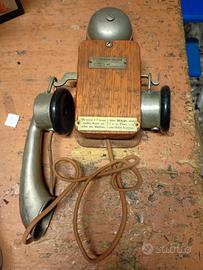 Telefono antico da parete prima metà del 900