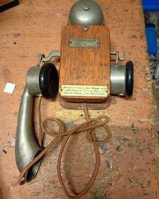 Telefono antico da parete prima metà del 900