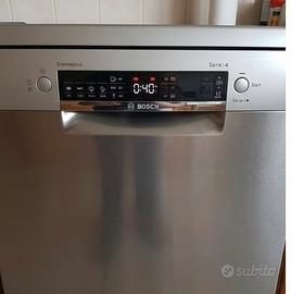 Nuova Bosch silenceplus Serie 4 SMS4ECI28E