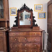 Cassettiera con specchiera d'epoca