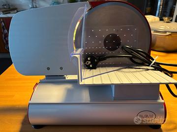 Affettatrice domestica, come nuova.