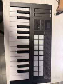 Novation launch key mini 25