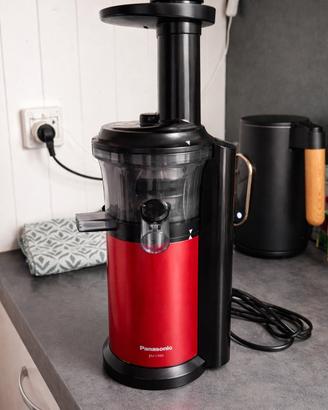 Estrattore Panasonic MJ-L500 slow juicer