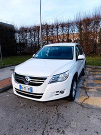 Volkswagen Tiguan,  benzina, 22900 km 