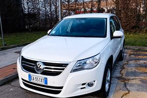 Volkswagen Tiguan,  benzina, 22900 km 