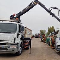 Eurocargo 150e21 con gru liv e ribaltabile