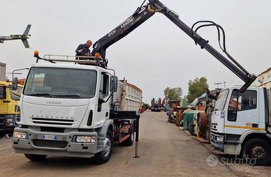 Eurocargo 150e21 con gru liv e ribaltabile